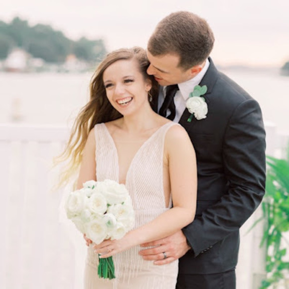 Meet your Posher, Alexis - Picture 1 of 1